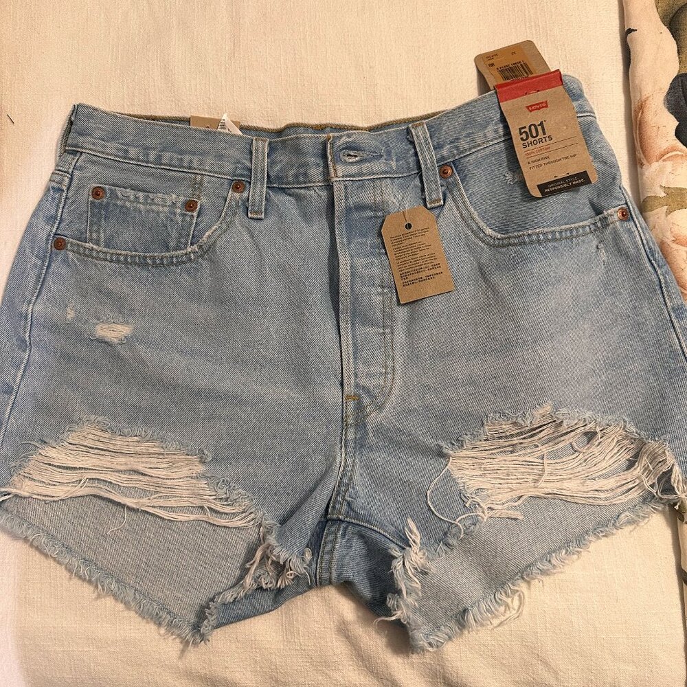 NWT Levi 501 Jean Shorts